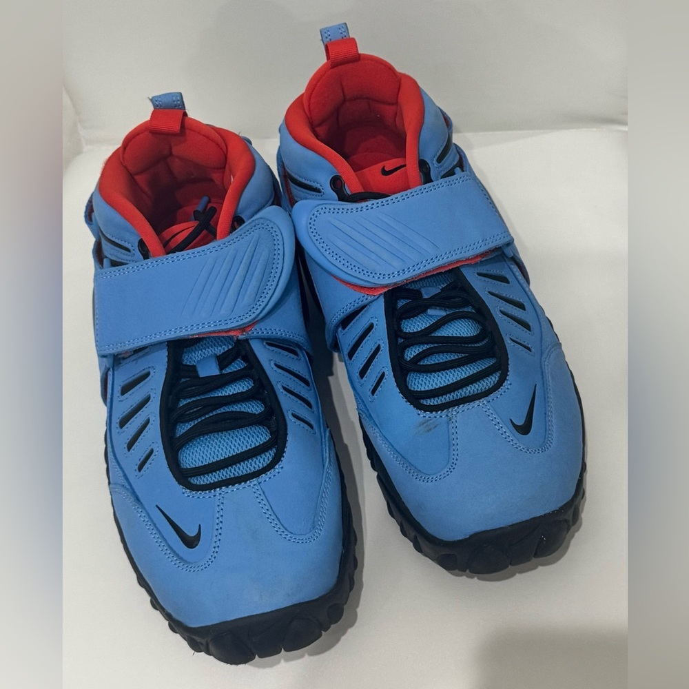 Nike Light Blue and Red Velcro Strap Sneakers 11